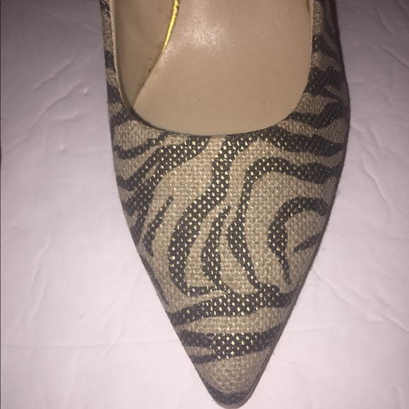 New Nine West Animal Print Heels Size 6M - Picture 3 of 8